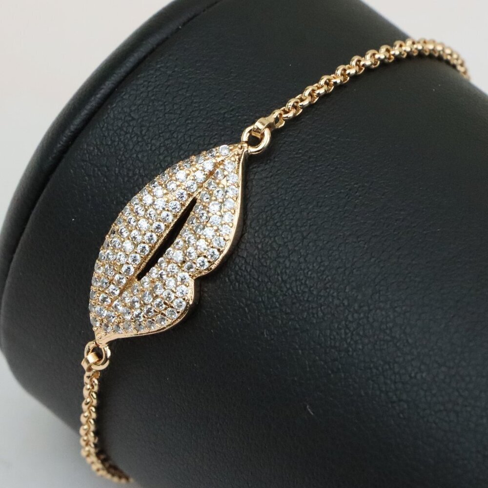 Elegant Rose Gold Adjustable Bracelet with Crystal Leaf Design, XPAB0636